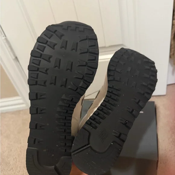 Women’s New Balance 574 Core - Picture 5 of 7